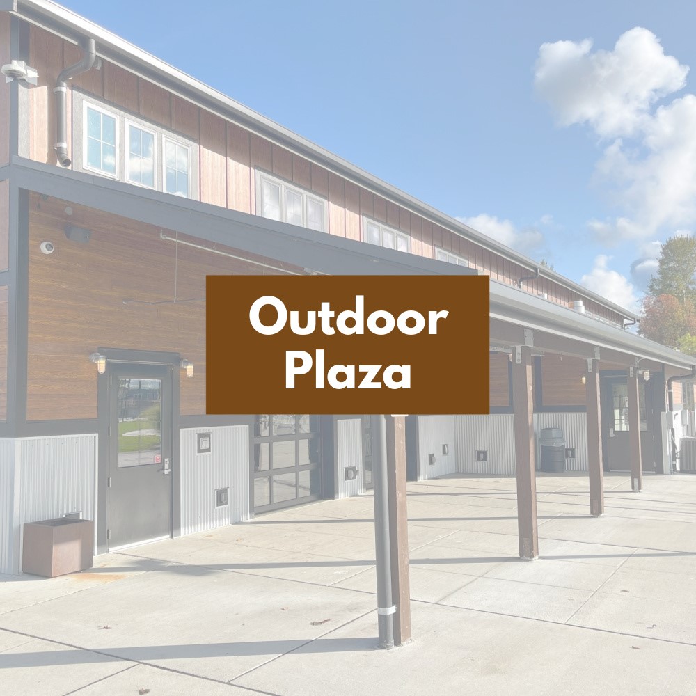 Slideshow image to rent outdoor plaza